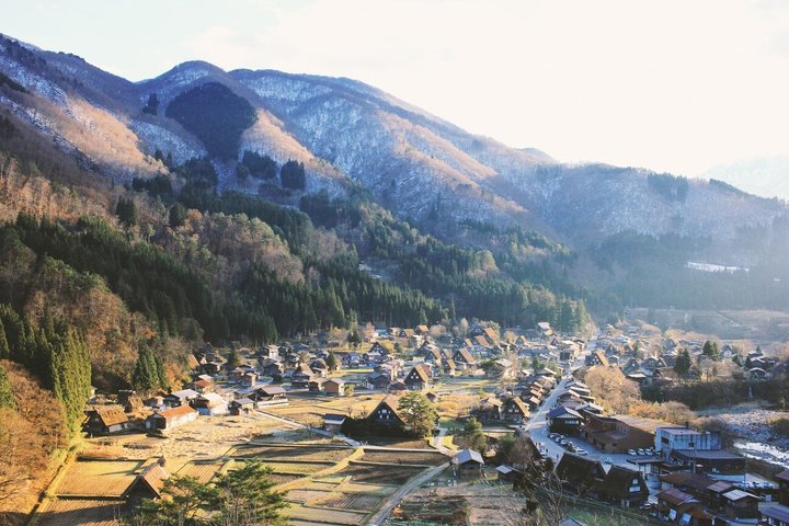 Shirakawago & Kanazawa from Kyoto by bullet train