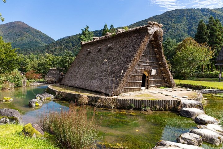 Shirakawago & Kanazawa from Kyoto by bullet train