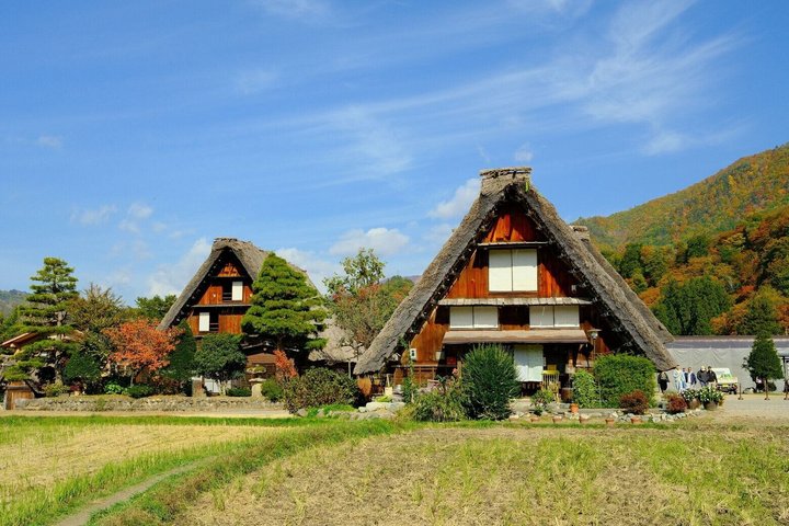 Shirakawago & Kanazawa from Kyoto by bullet train