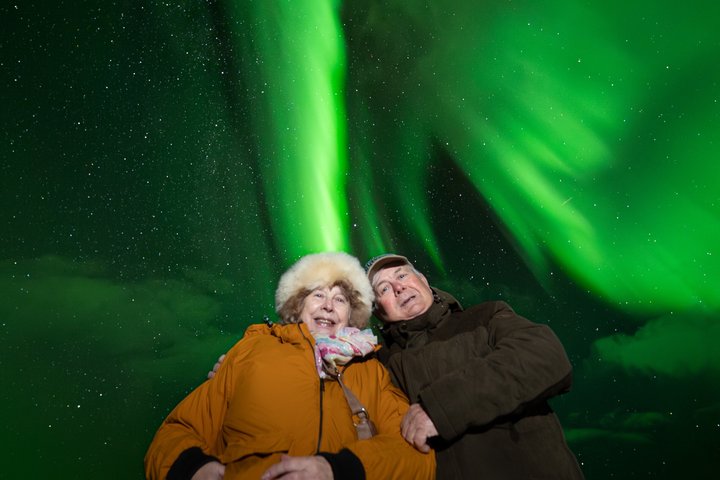 Northern Lights Tour with Local Guide and Photos