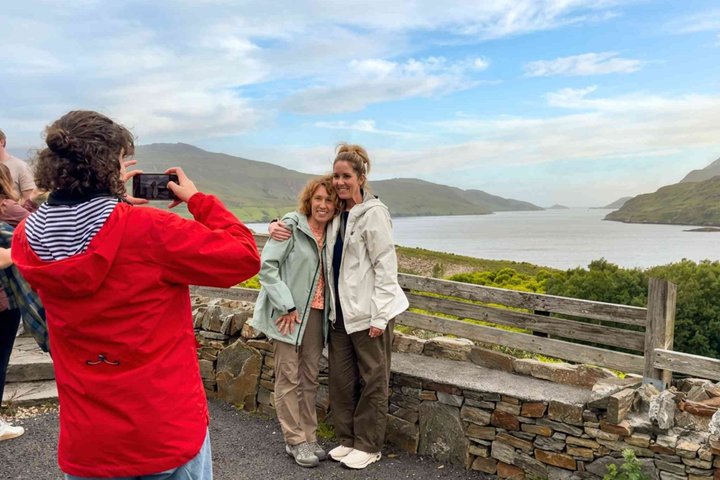 Small Group Kylemore Abbey, Sheepdog Demo & Connemara Tour