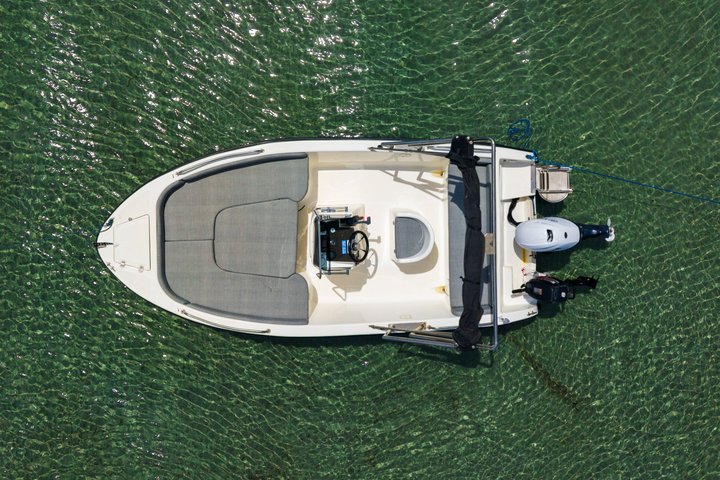 Full-Day Private Boat Rental in Tsilivi – No License Needed