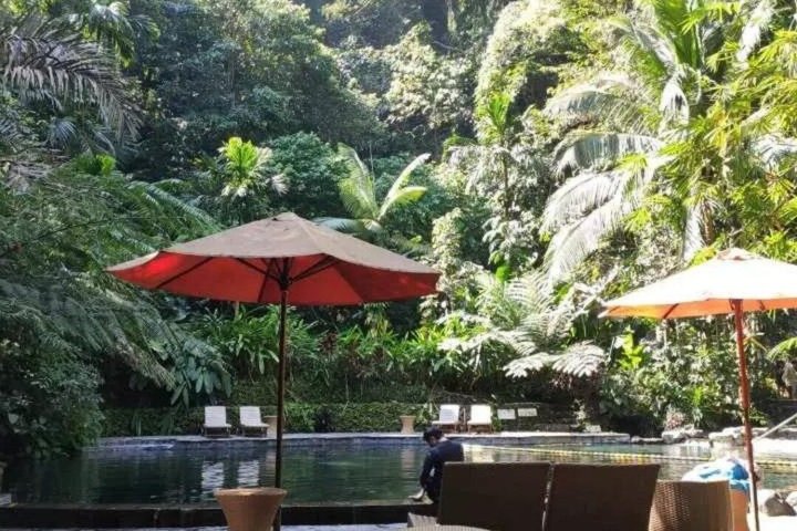 Manila Hidden Valley Springs Day Tour with Lunch