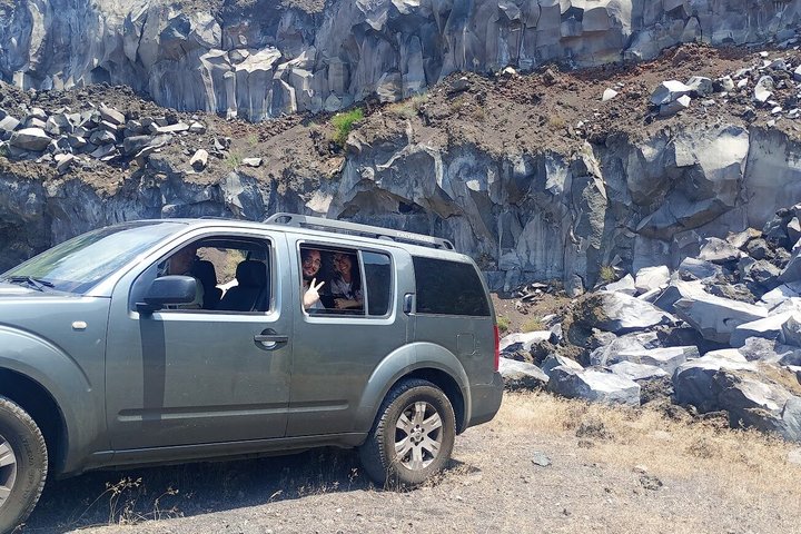 Etna Jeep OffRoad Tour: Lava Flows,Etna Wines,Lunch at 6,561 ft