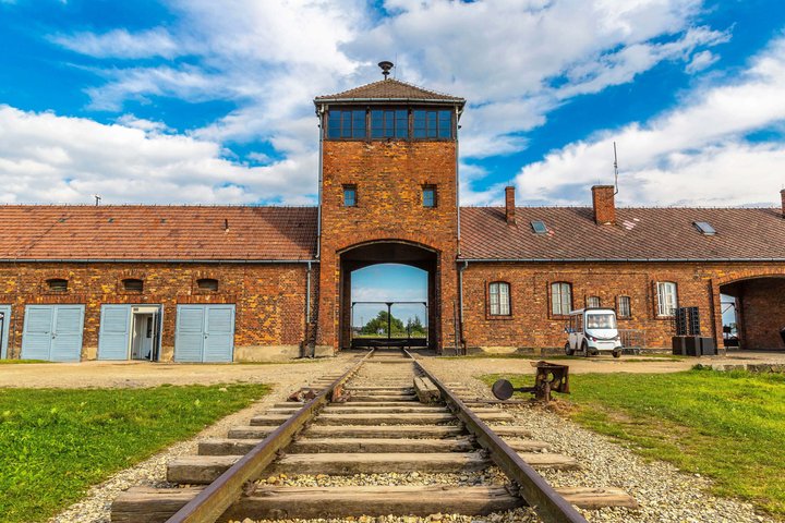 Oswiecim Auschwitz-Birkenau Museum with Audio Guide No Ticket