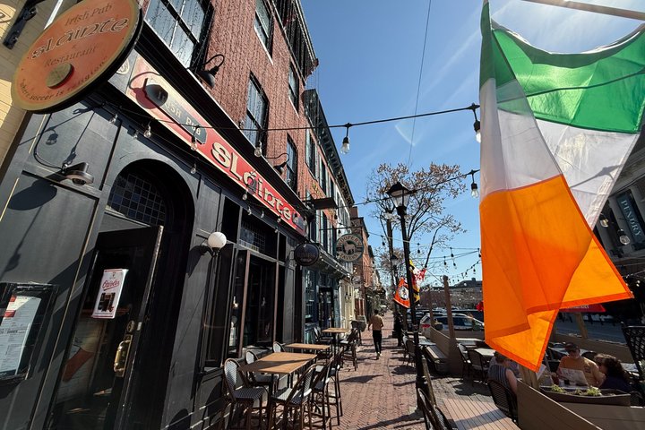 Baltimore: Fells Point & Little Italy Food Tour with 7 Tastings