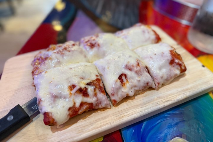 Baltimore: Fells Point & Little Italy Food Tour with 7 Tastings