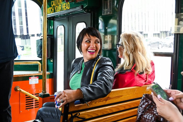 Edmonton Explorer | Hop On Hop Off Trolley Tour