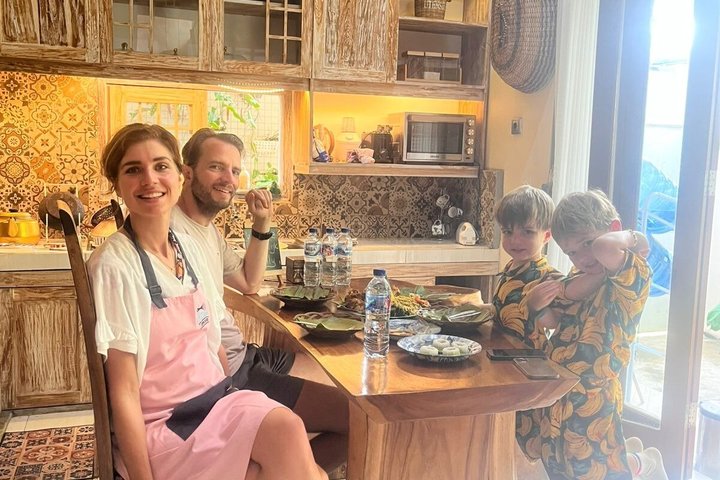 Yogyakarta Cooking Class and Market Tour