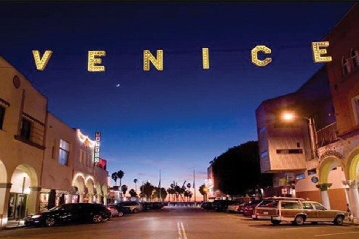 Shared 8-Hour Los Angeles City Sightseeing Tour from Long Beach