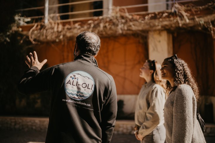 Alicante Winery Small Group Tour with Wine Tasting