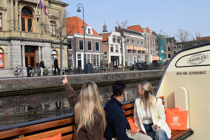 Haarlem: The Past and Present Boat Cruise