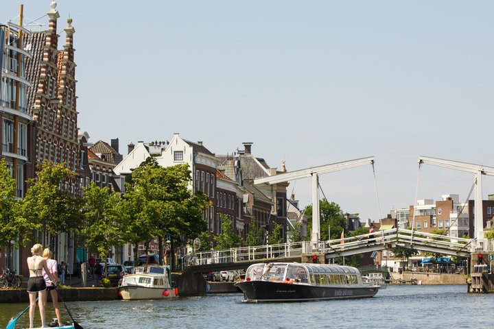 Haarlem: The Past and Present Boat Cruise