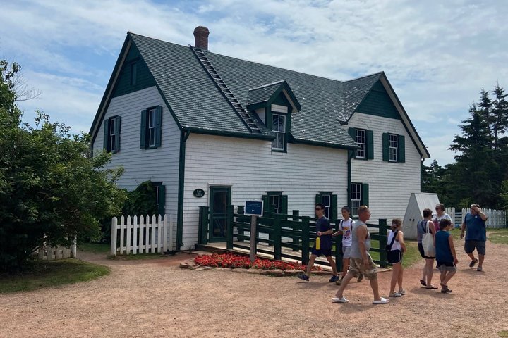 Prince Edward Island Private Tour: Culture Costal and Local Life
