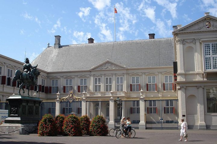 Leiden & The Hague: Pilgrims, Rembrandt and Royal History
