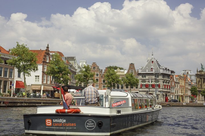 Haarlem: Combi Ticket Scenic Cruise + Stroopwafel workshop