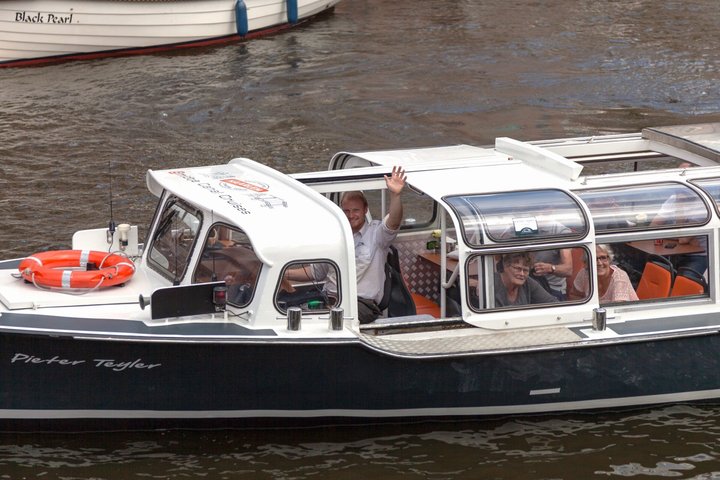 Haarlem: Combi Ticket Scenic Cruise + Stroopwafel workshop