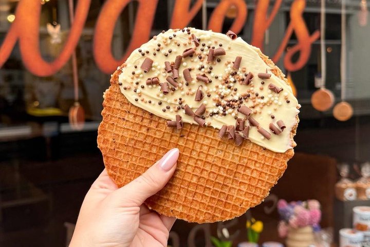 Haarlem: Combi Ticket Scenic Cruise + Stroopwafel workshop