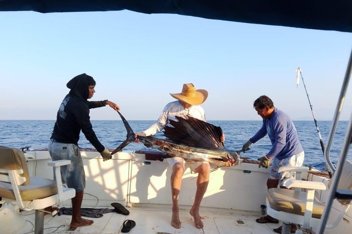 Zihuatanejo Private Fishing Tour Experience
