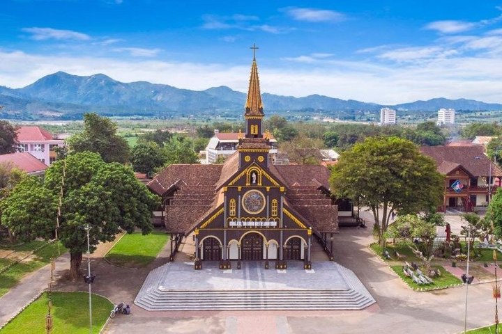 4 Days Pleiku Gia Lai 4WD Tour
