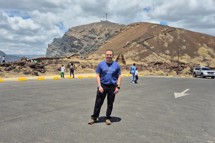 Nicaragua Private Day Tour: Masaya Volcano, Granada & Boat Ride!