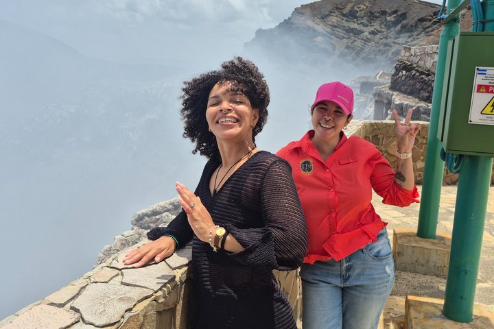 Nicaragua Private Day Tour: Masaya Volcano, Granada & Boat Ride!