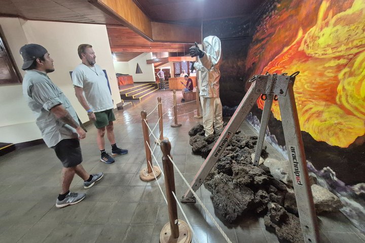 Nicaragua Private Day Tour: Masaya Volcano, Granada & Boat Ride!