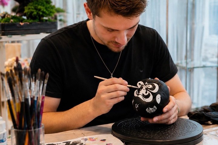 Chiba Daruma Painting Art Class