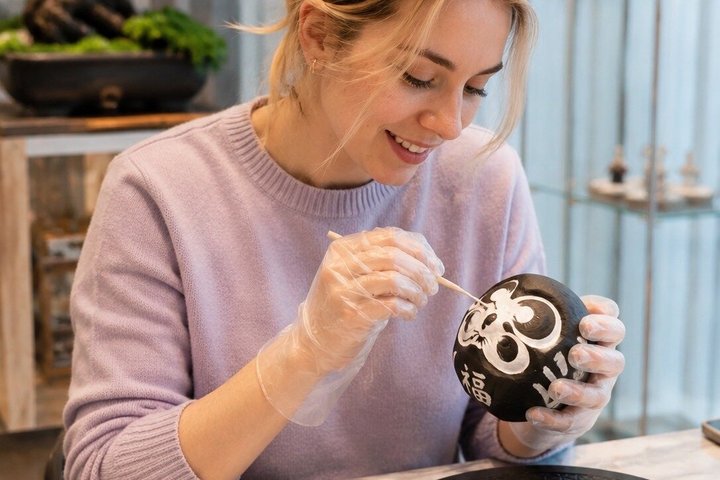 Chiba Daruma Painting Art Class