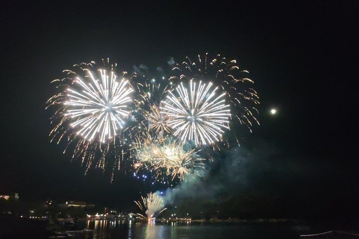 Firework Sea Cruise from Porec with Drinks Included