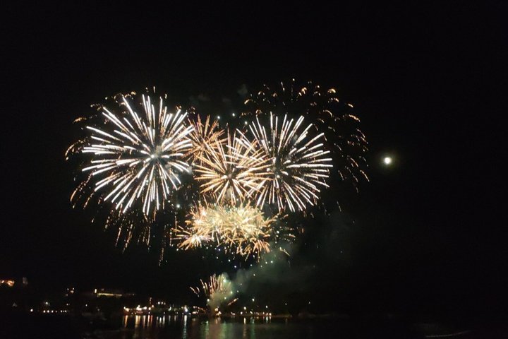 Firework Sea Cruise from Porec with Drinks Included