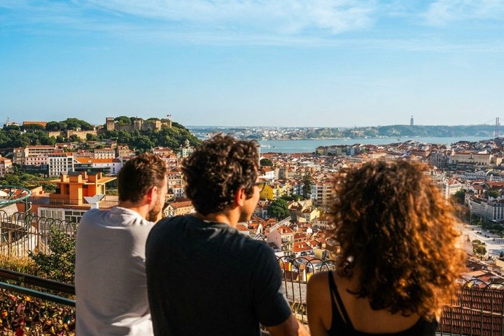 Private Lisbon Sightseeing Tuk-Tuk Tour: Alfama, Belém & More