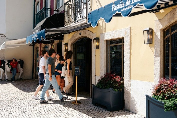 Private Lisbon Sightseeing Tuk-Tuk Tour: Alfama, Belém & More