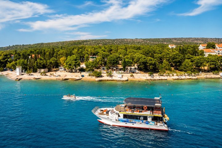 Hvar, Brač & Pakleni islands cruise with lunch & drinks from Split & Trogir