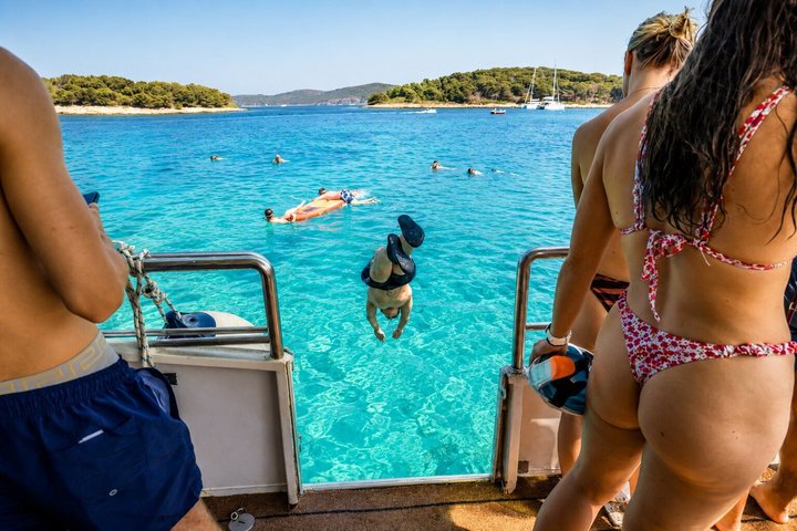 Hvar, Brač & Pakleni islands cruise with lunch & drinks from Split & Trogir