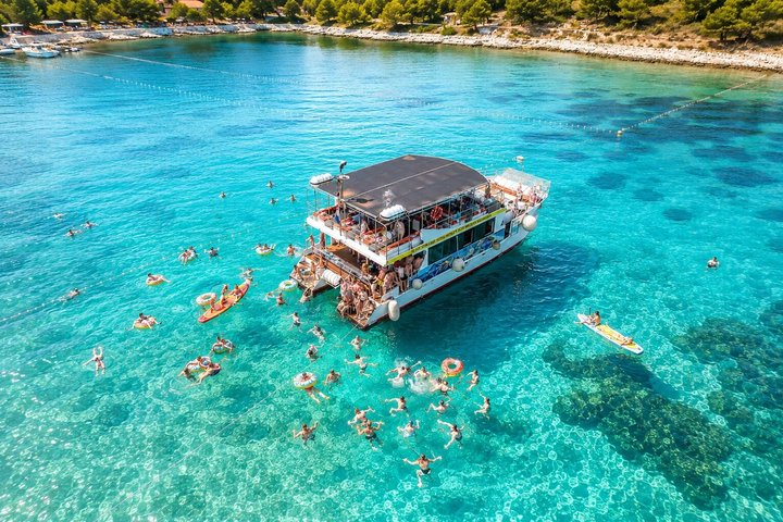 Hvar, Brač & Pakleni islands cruise with lunch & drinks from Split & Trogir