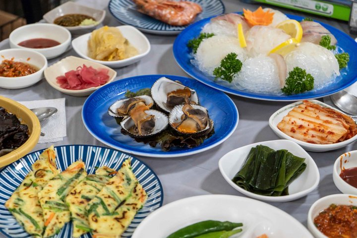 (On-Time Return) Busan Cruise Shore Excursion for Small Group