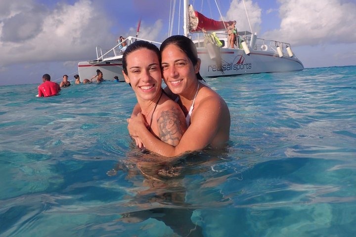 Stingray City, Star fish Point and Snorkeling Private Boat Tour