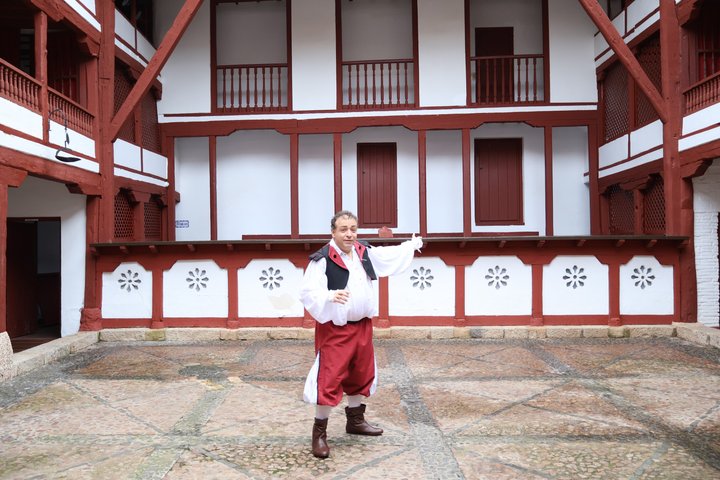 Almagro Theatrical tour with characters from the Golden Age