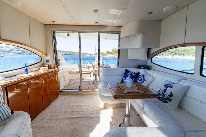 Private VIP Motoryacht Charter in Bodrum For 6 Hours With Lunch