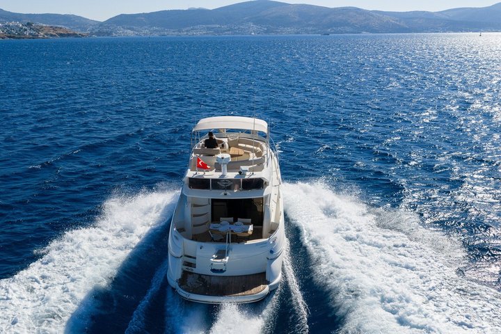 Private VIP Motoryacht Charter in Bodrum For 6 Hours With Lunch