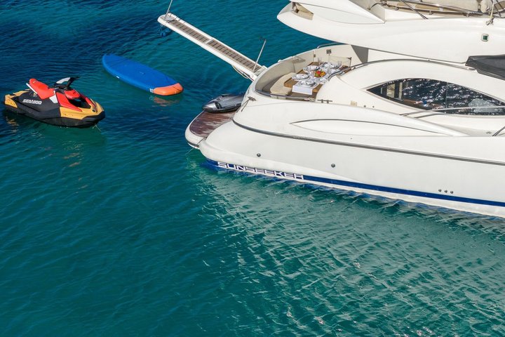 Private VIP Motoryacht Charter in Bodrum For 6 Hours With Lunch