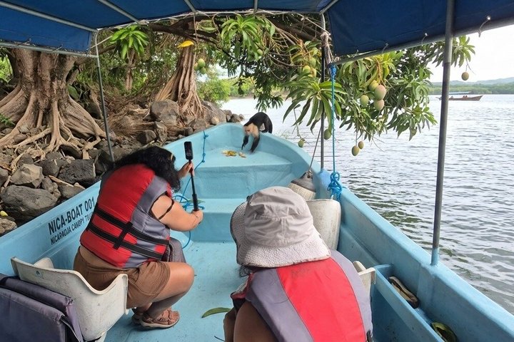 Nicaragua Private Day Tour: Masaya Volcano, Granada & Boat Ride!