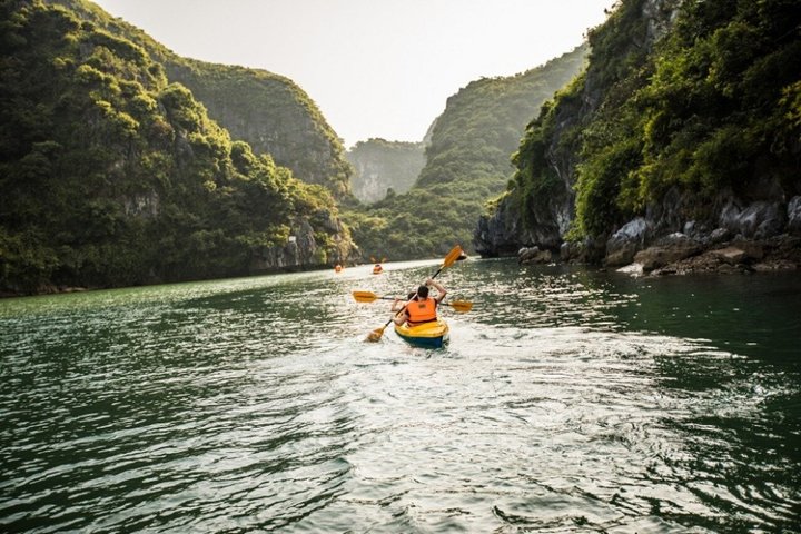 Hanoi: 3D2N 6 Star Cruise Ha Long - Lan Ha | Viet Hai Cycling