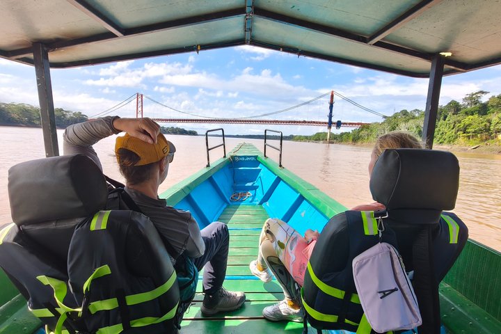 Sandoval Lake Full Day Tour in Tambopata