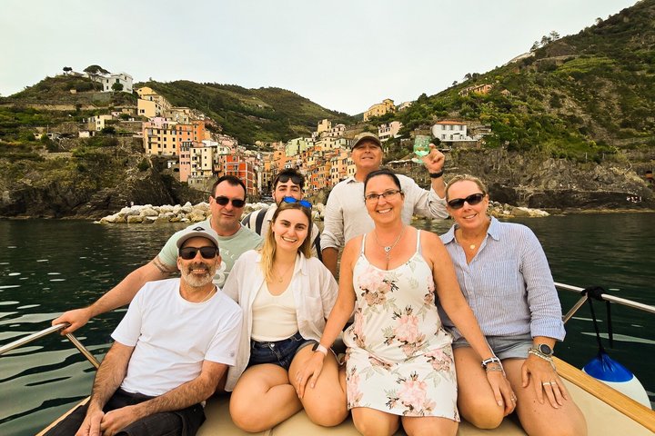 Sunset Boat Tour and Cinque Terre Aperitif from Monterosso