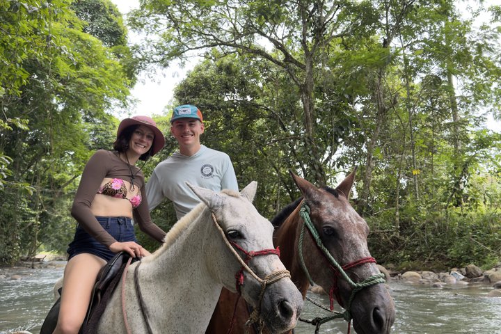 Horseback Riding Adventure in La Fortuna with River Crossings