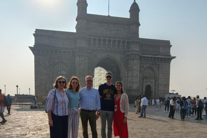 Private Mumbai Full Day/ Half Day Sightseeing by Car