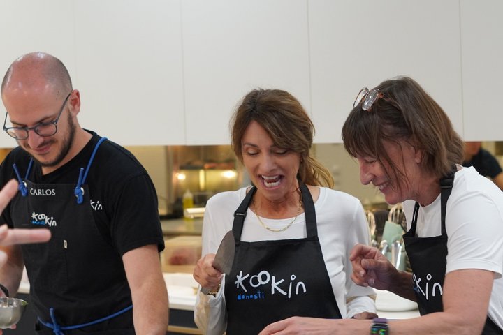 Basque Cooking Experience: Market Tour & Hands-On Class English