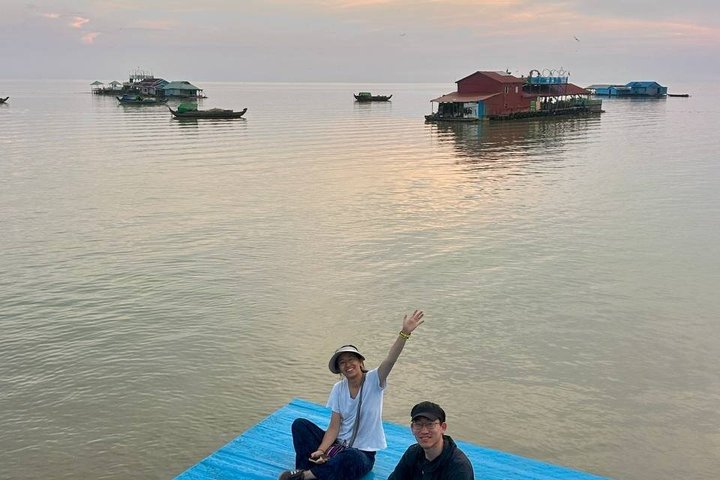 Kompong Phluk Floating Village Half-Day Tour ( Morning / Sunset )